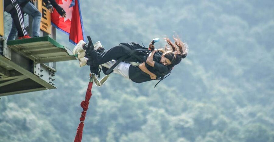Double Dare: Tandem Bungee Adventure - Why Tandem Bungee Feels Different Than Solo