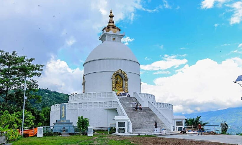 Pokhara: City Sightseeing Group Budget Bus Tour - Pickup and the Mini-Bus Rhythm: What the Day Feels Like