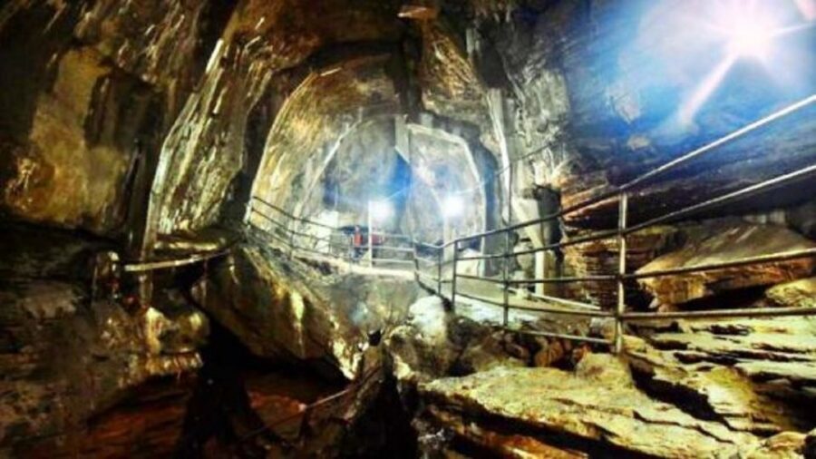 Pokhara: Pokhara Highlights Tour by Bus - Gupteshwor Mahadev Cave: Stalactites, Stalagmites, and Shiva Vibes